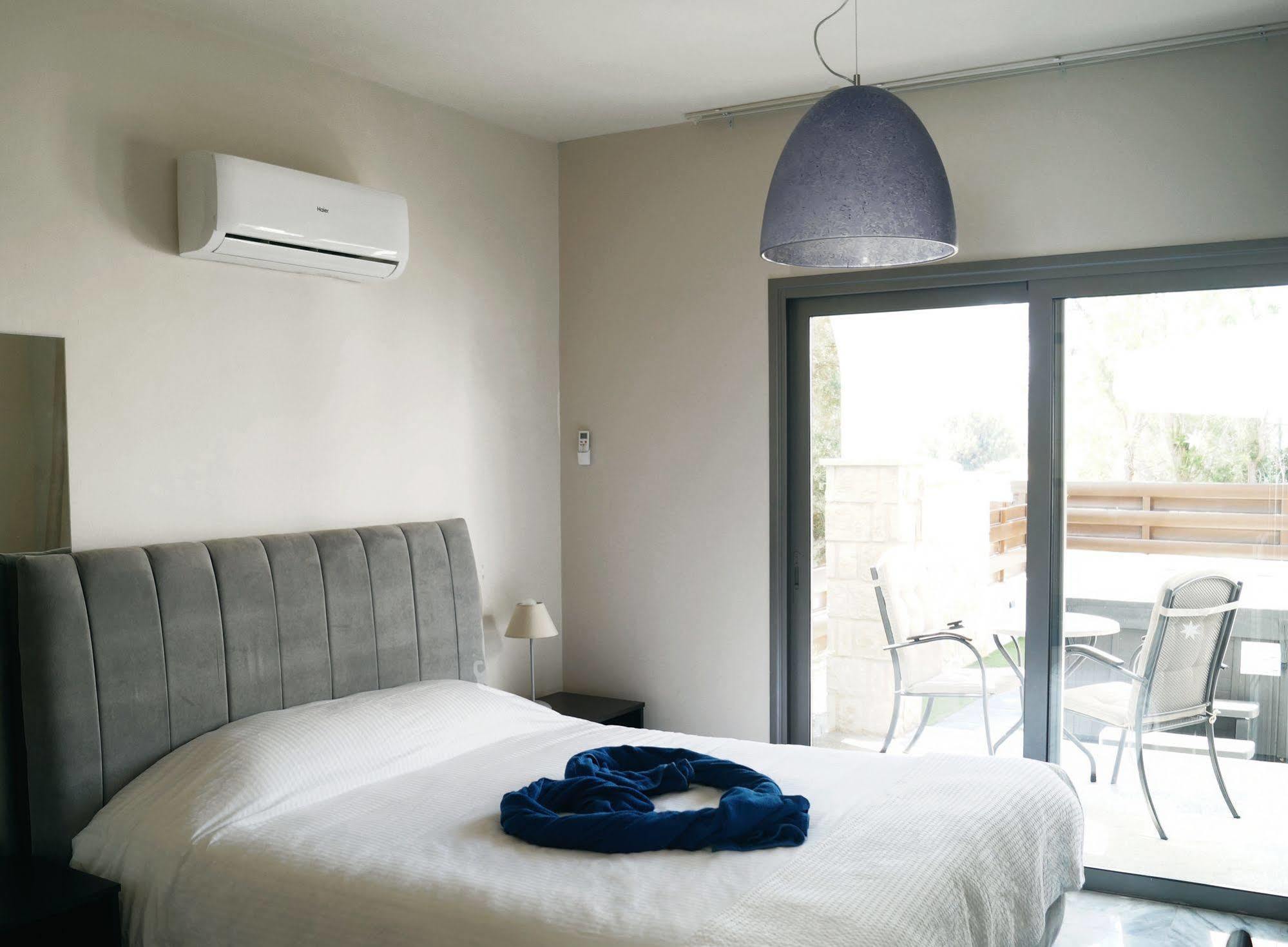 Latchi Escape Hotel And Suites Polis Exterior photo